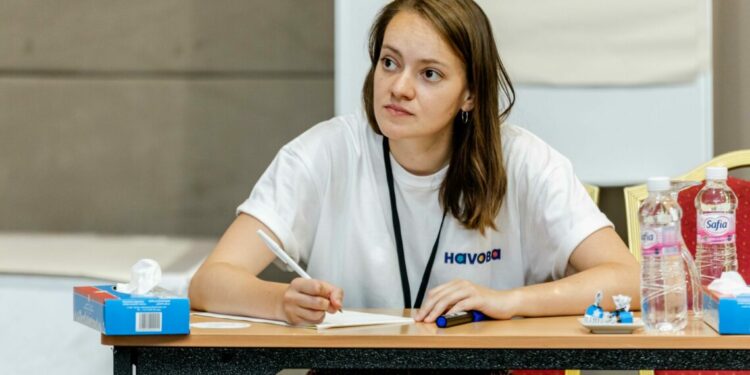 La Fondation en Côte d’Ivoire : 3 question à Marie Hoël, pilote de la composante féminisation au sein d’HAVOBA