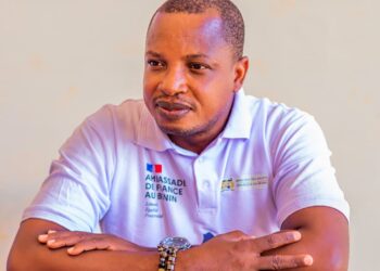 HAVOBA – Cokou Romain Ahlinvi « Au-delà de l’aspect sportif du projet Volleyball Impact, un besoin plus profond s’est imposé : utiliser le sport comme outil de promotion de l’égalité de genre »